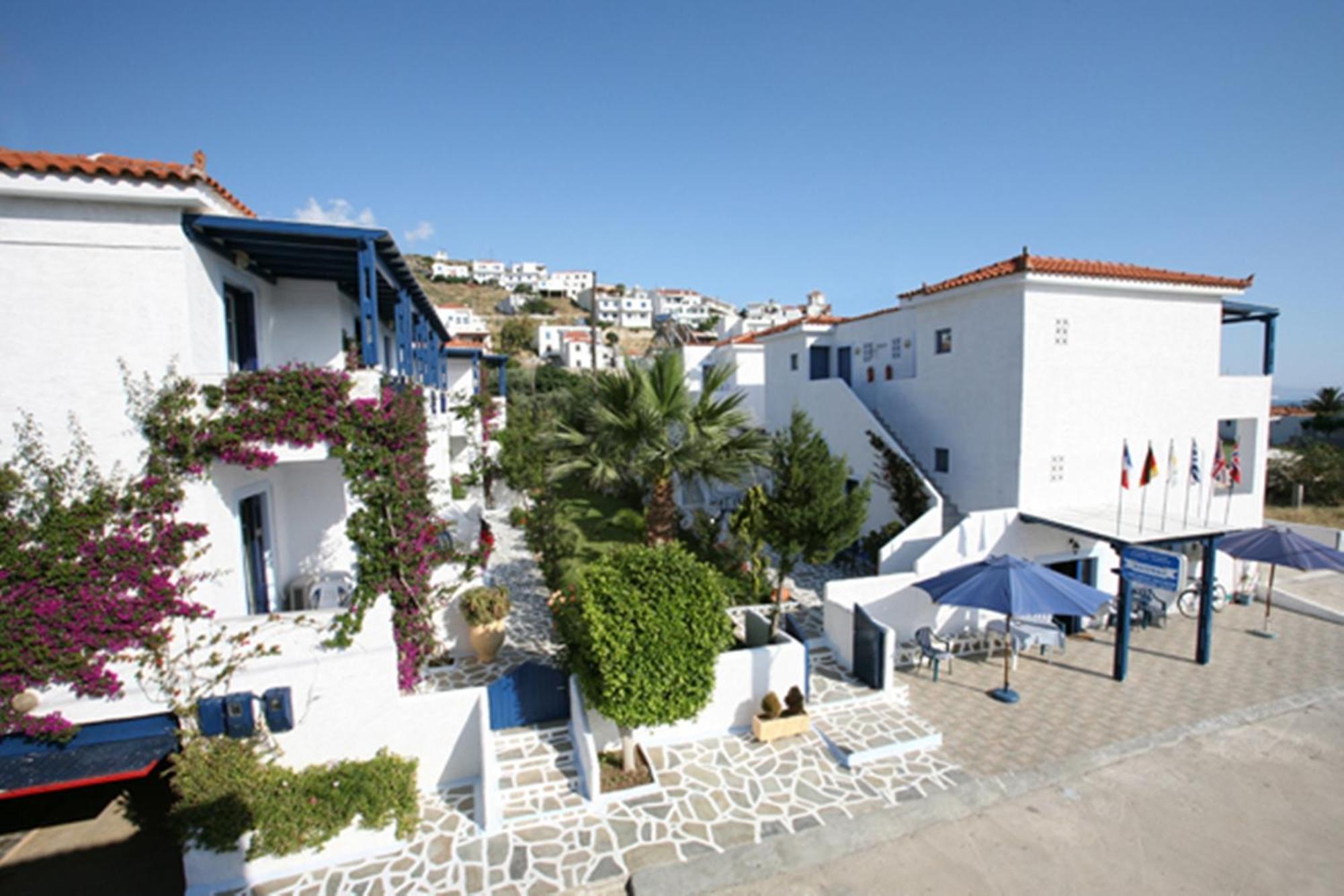 Maistrali Studios Batsíon Exterior foto