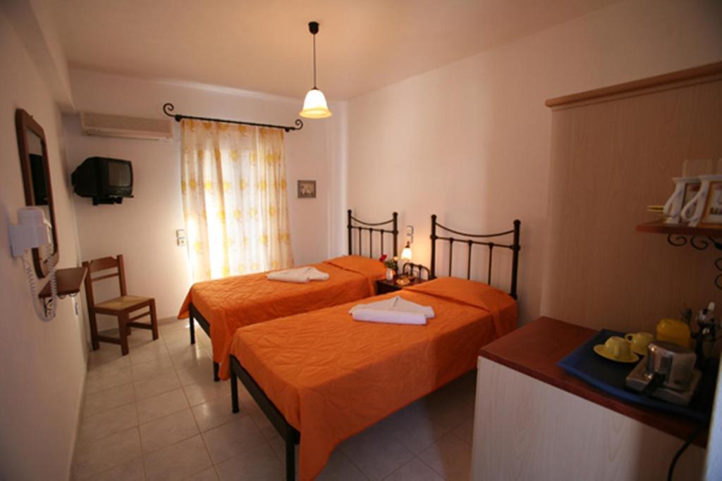 Maistrali Studios Batsíon Habitación foto