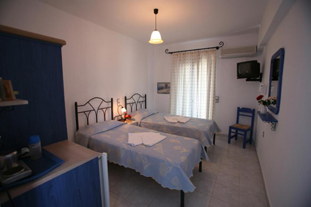 Maistrali Studios Batsíon Habitación foto