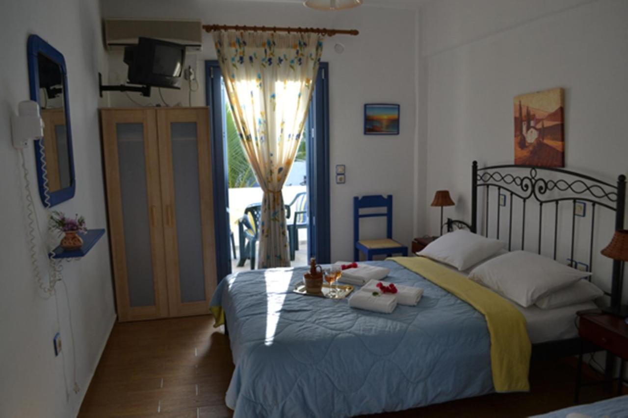 Maistrali Studios Batsíon Habitación foto